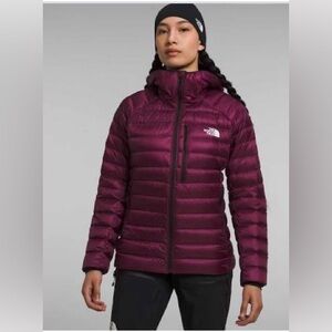 The North Face Summit Series down jacket. Like new. Women’s XL